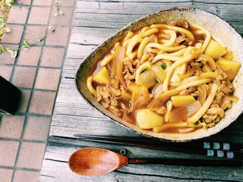 だしが効いた定食屋さんのカレーうどん！